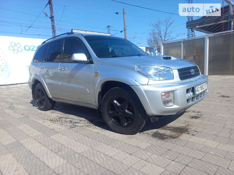2003 toyota rav4