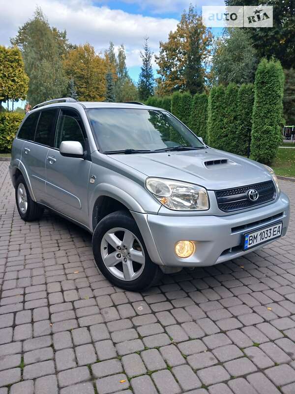 2004 toyota rav4