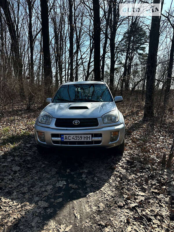 2003 toyota rav4