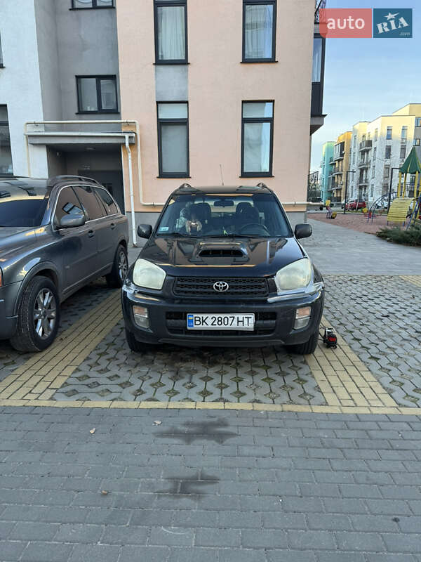 2002 toyota rav4