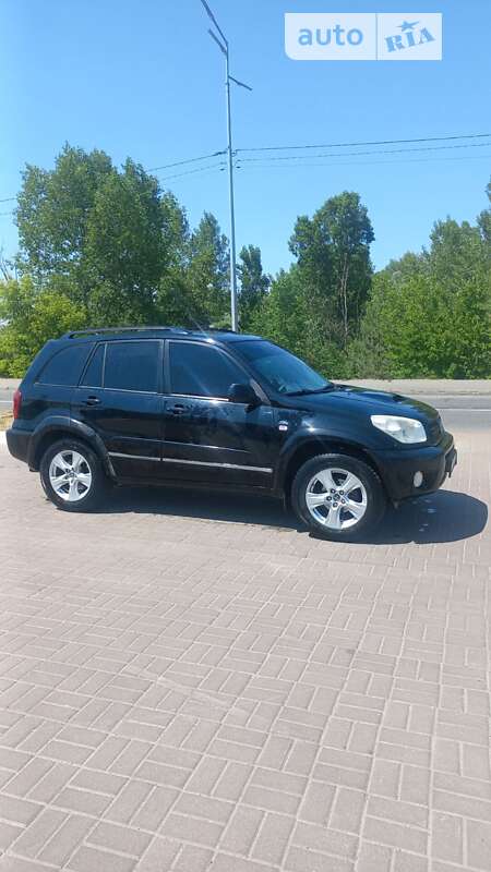 2005 toyota rav4
