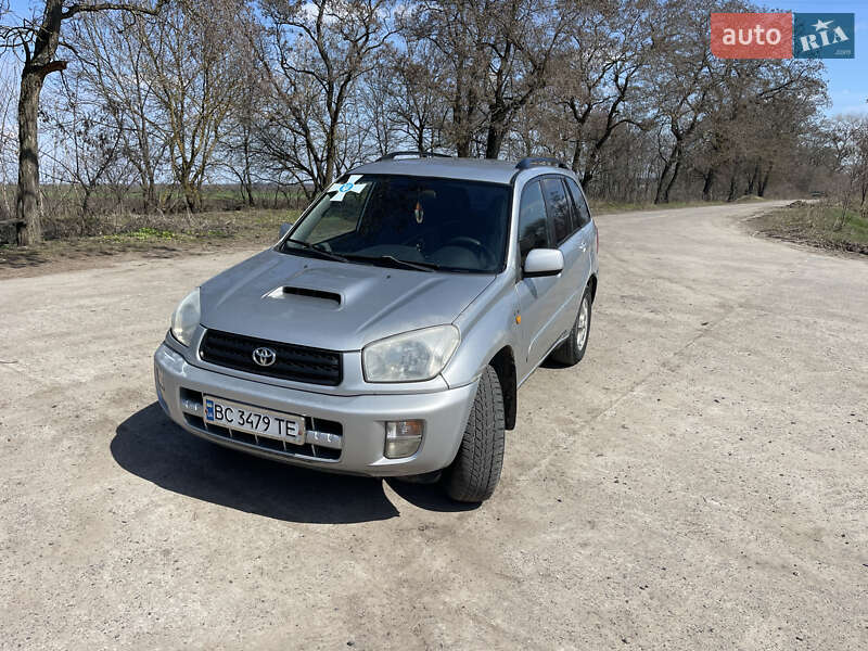 2001 toyota rav4