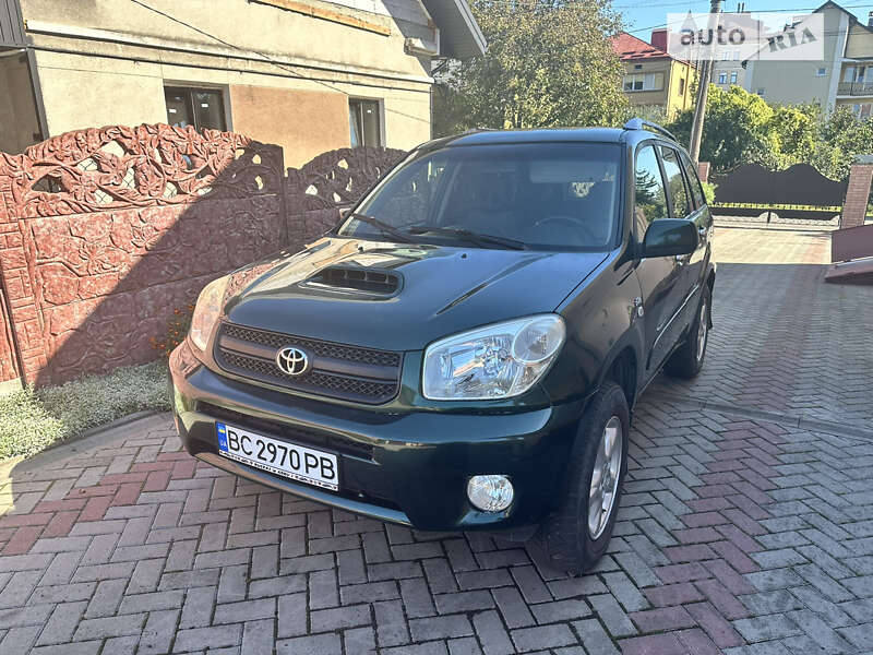 2005 toyota rav4