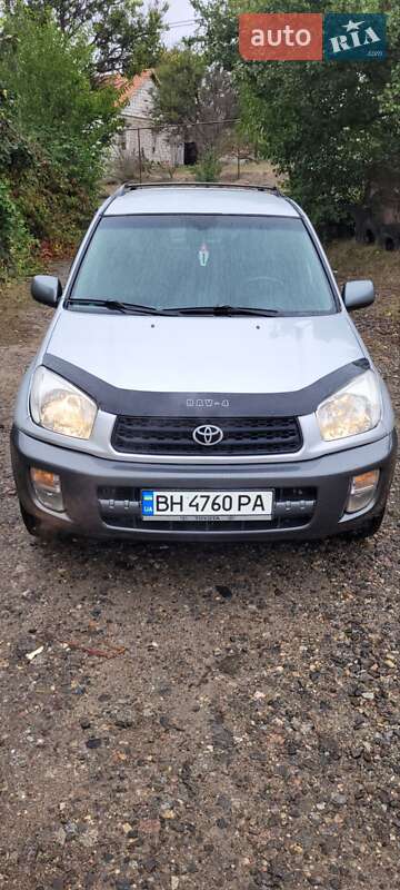 2001 toyota rav4