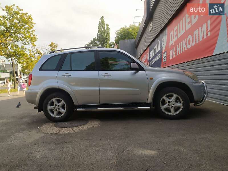 2003 toyota rav4