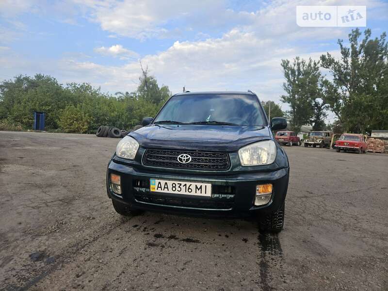 2000 toyota rav4