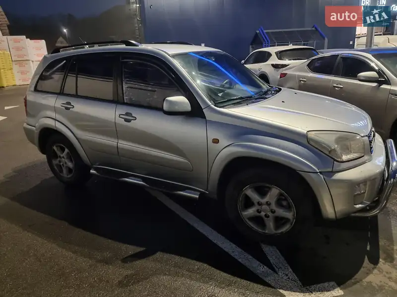2001 toyota rav4