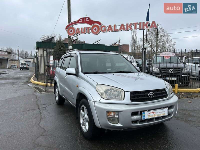 2002 toyota rav4