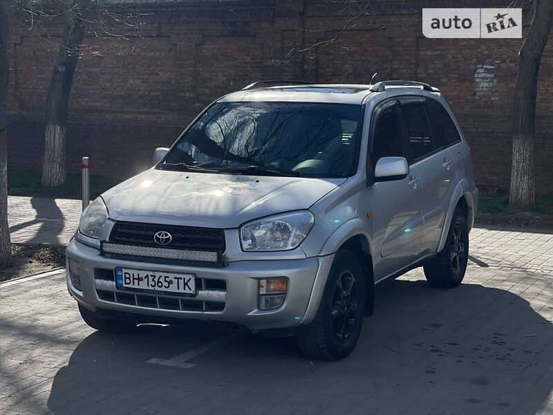 2001 toyota rav4