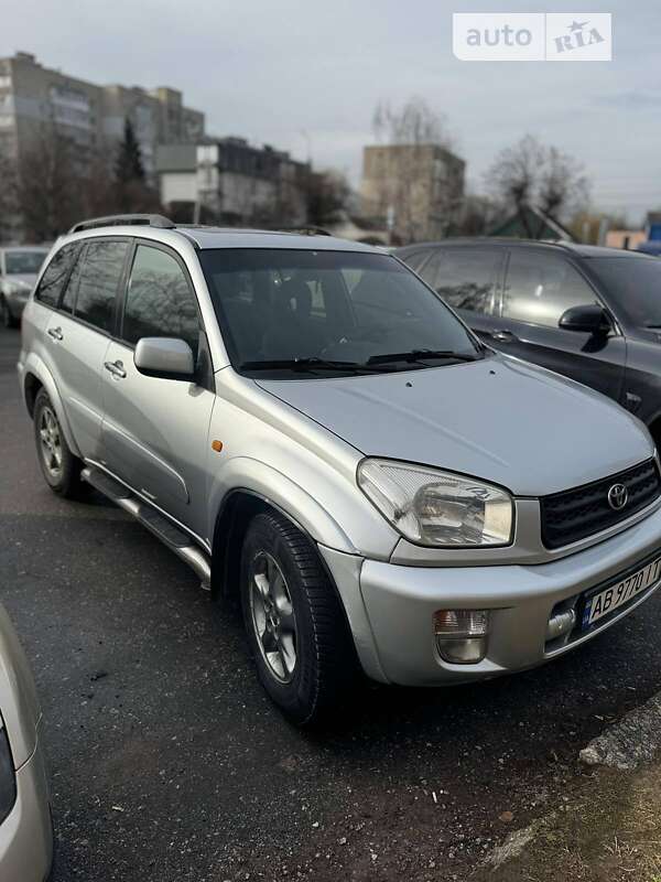 2002 toyota rav4