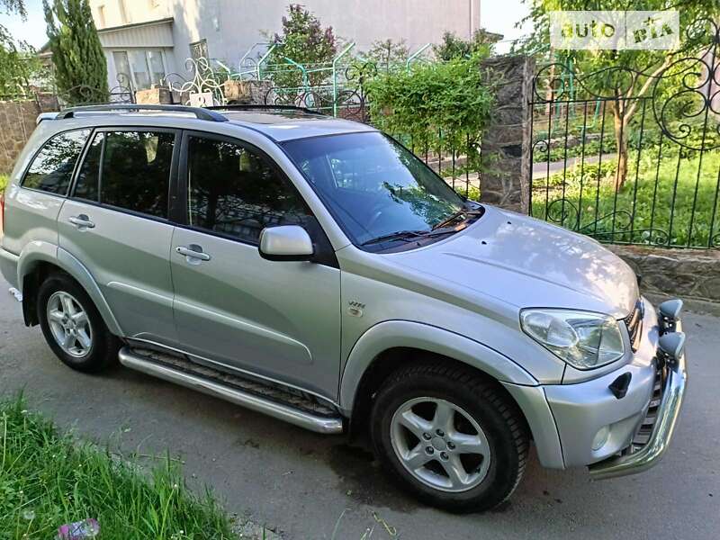 2003 toyota rav4