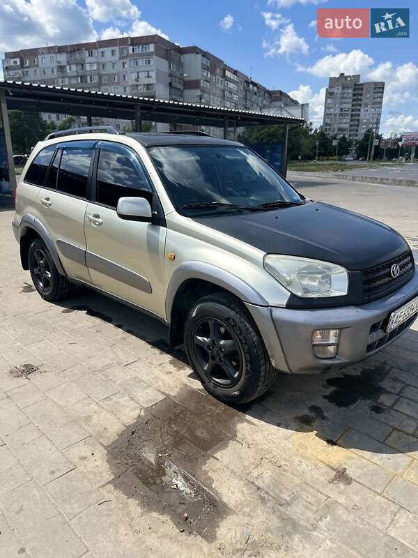 2001 toyota rav4