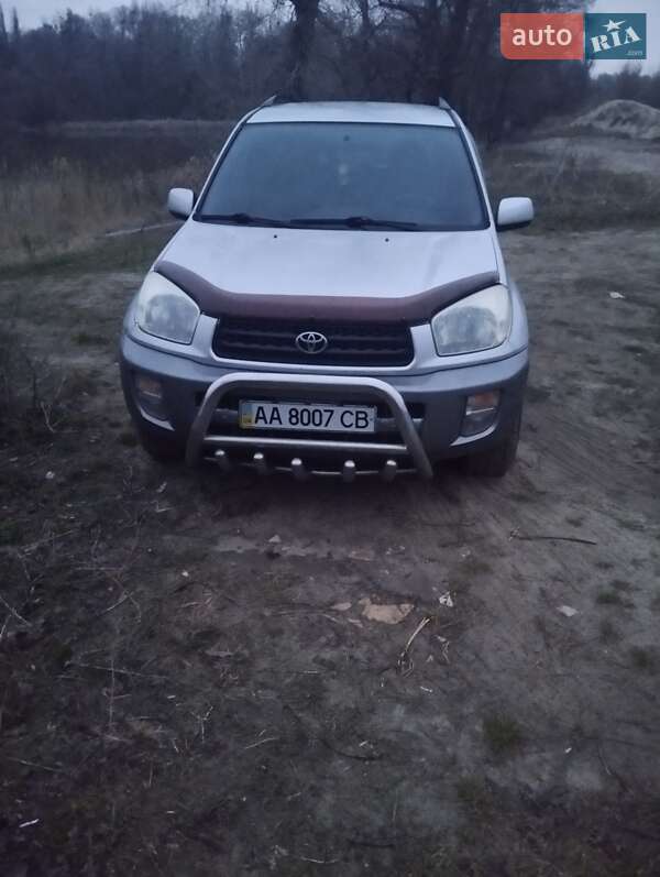 2001 toyota rav4