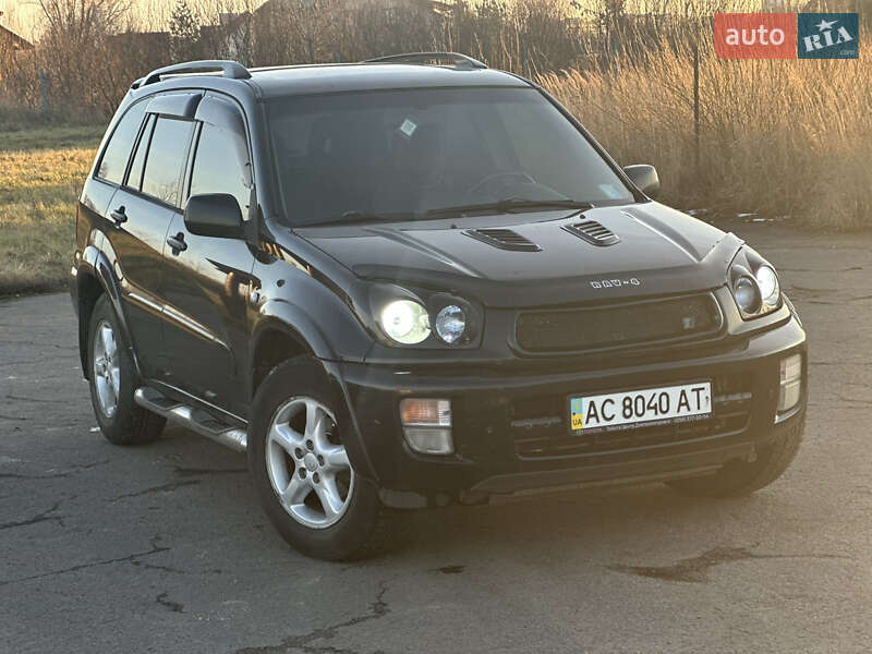 2001 toyota rav4