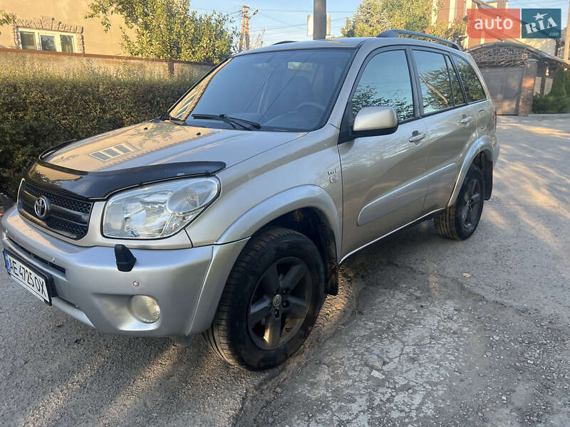 2005 toyota rav4