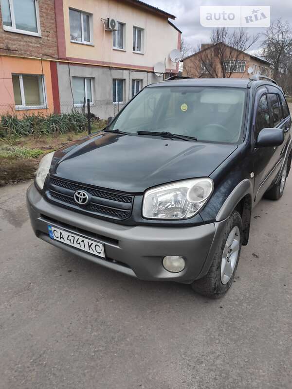 2004 toyota rav4