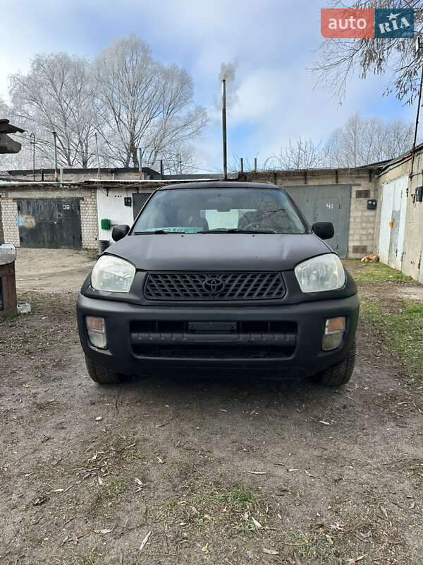 2000 toyota rav4