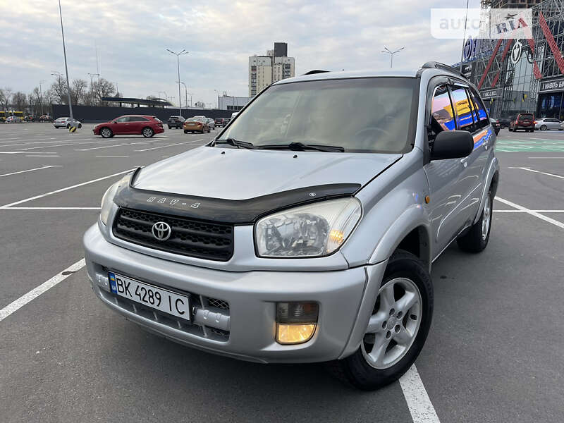 2002 toyota rav4