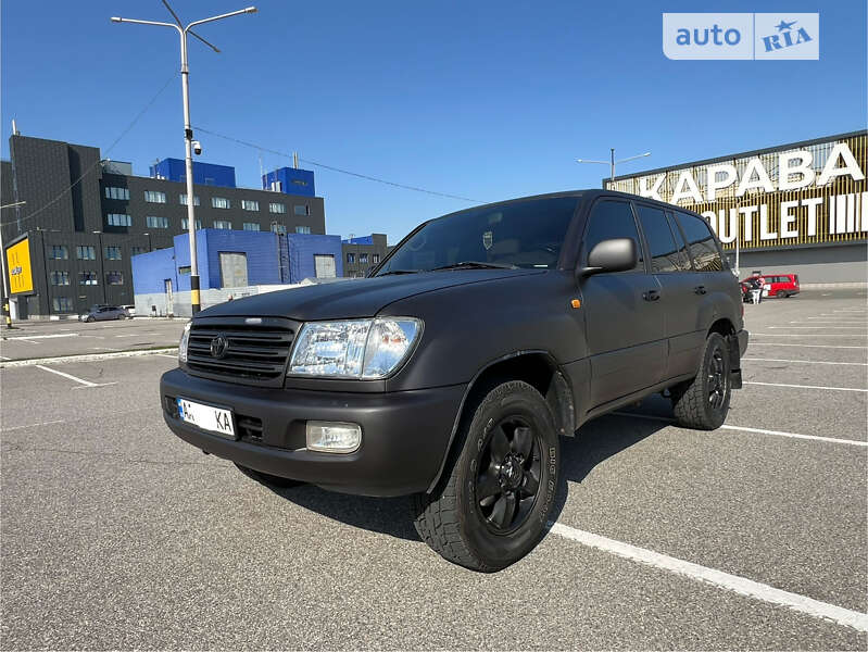 2004 toyota land cruiser