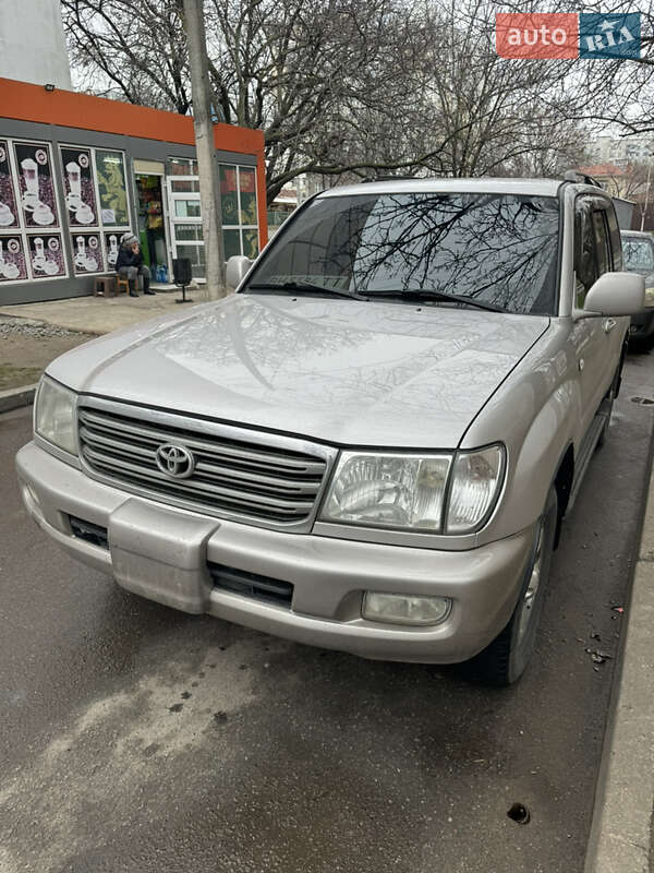 2005 toyota land cruiser