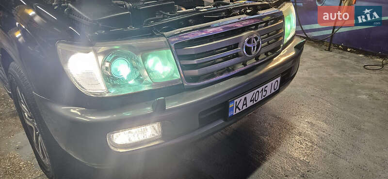 2004 toyota land cruiser