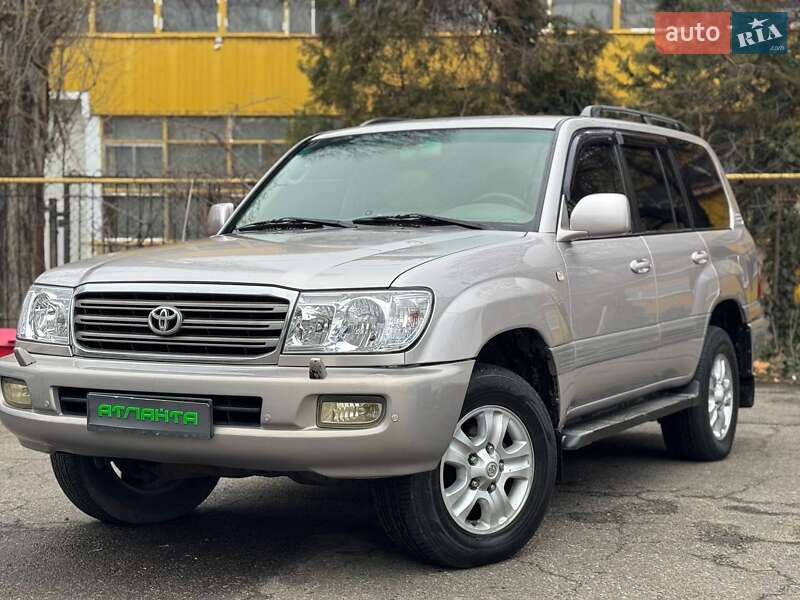 2004 toyota land cruiser