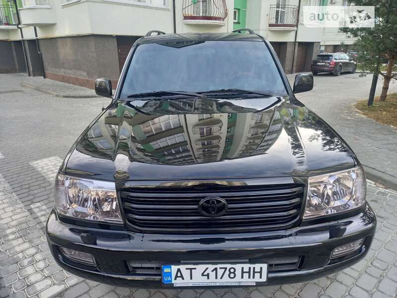 2005 toyota land cruiser
