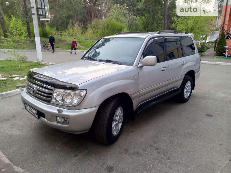 2005 toyota land cruiser 100
