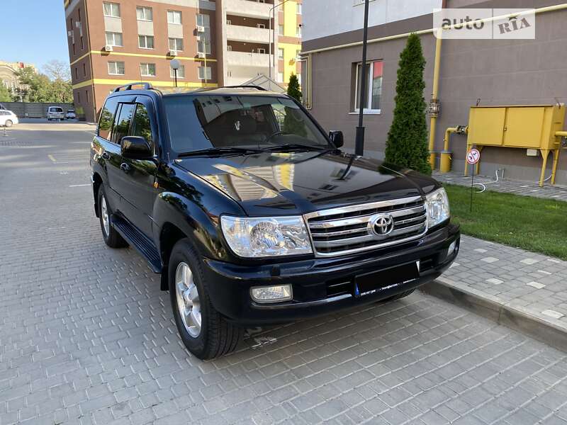 2004 toyota land cruiser 100