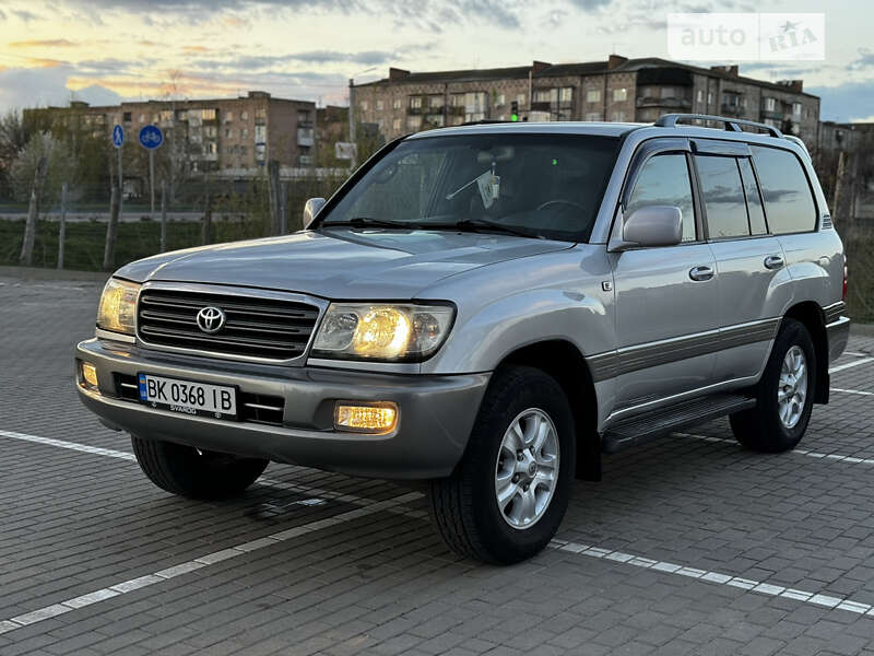 2002 toyota land cruiser 100