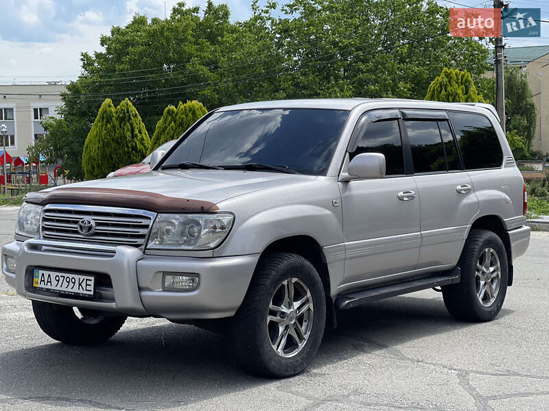 2005 toyota land cruiser