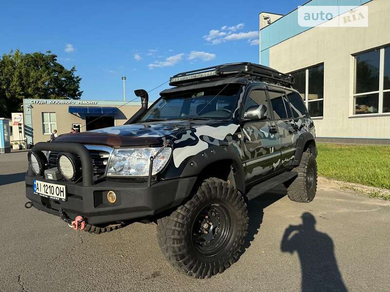 2004 toyota land cruiser 100