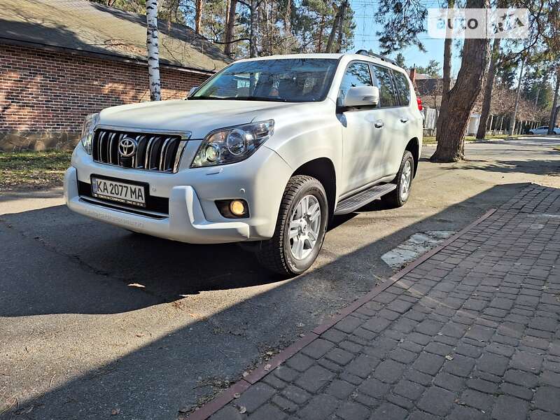 2010 toyota prado