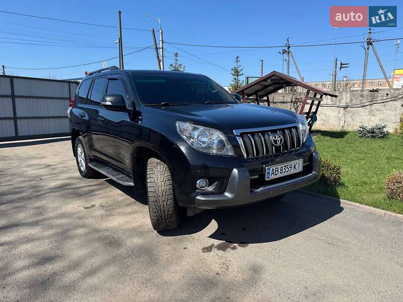 2010 toyota land cruiser