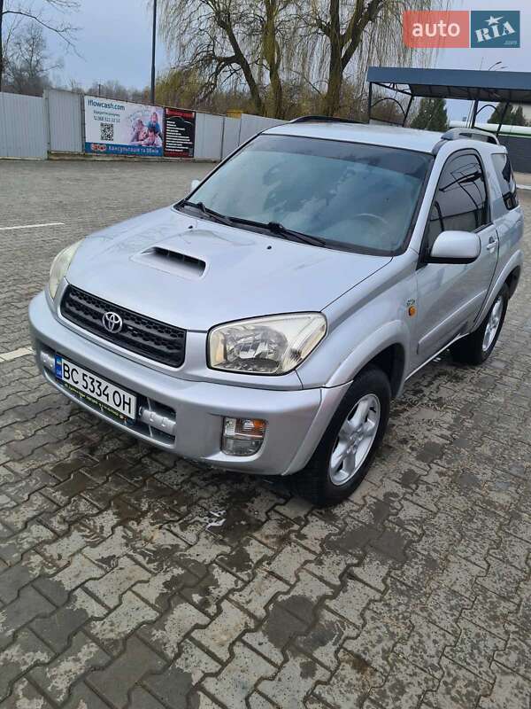 2003 toyota rav4