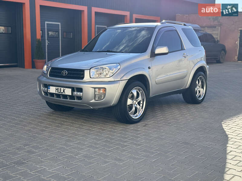 2001 toyota rav4