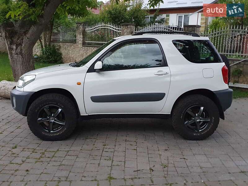 2002 toyota rav4