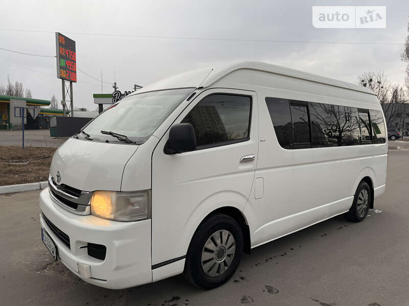 2008 toyota hi ace
