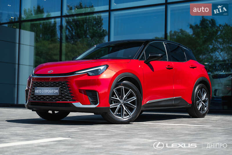 2023 lexus lbx