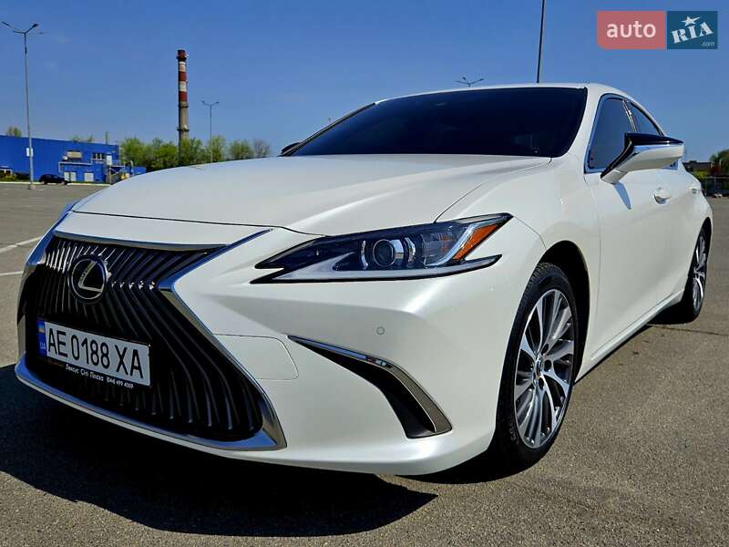2020 lexus es 250