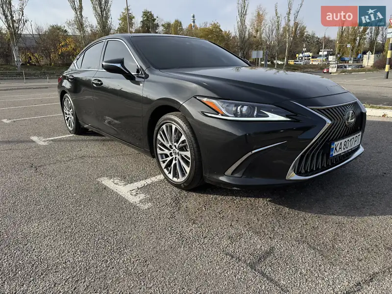 2021 lexus es 250