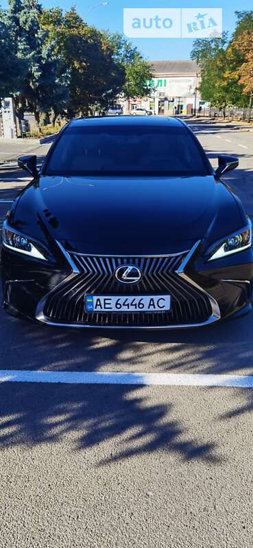 2019 lexus es 250