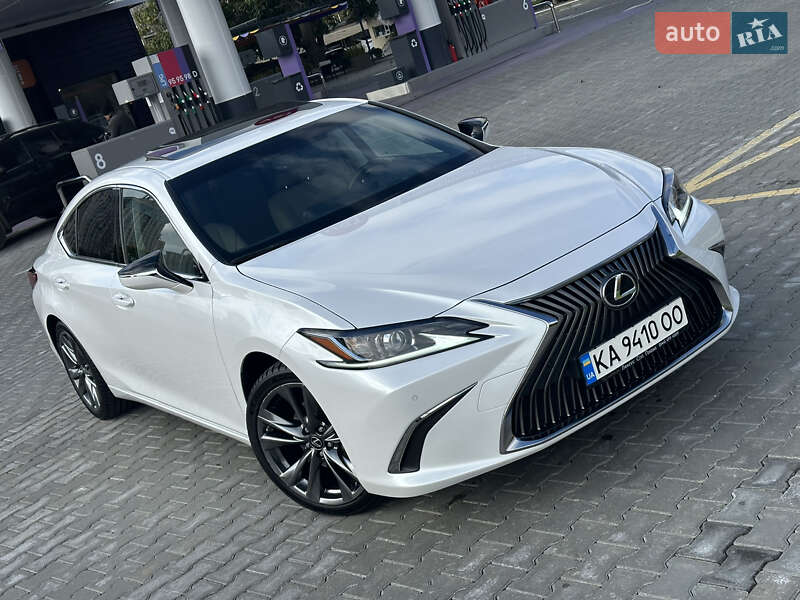 2019 lexus es 250