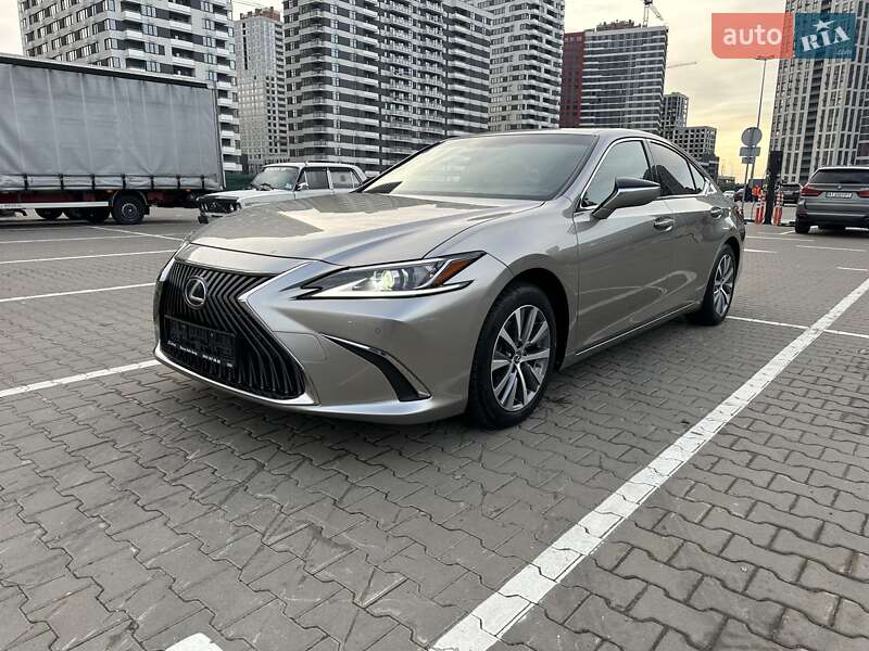 2019 lexus es 250