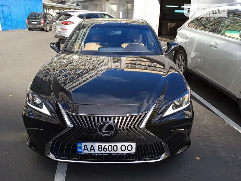 2019 lexus es
