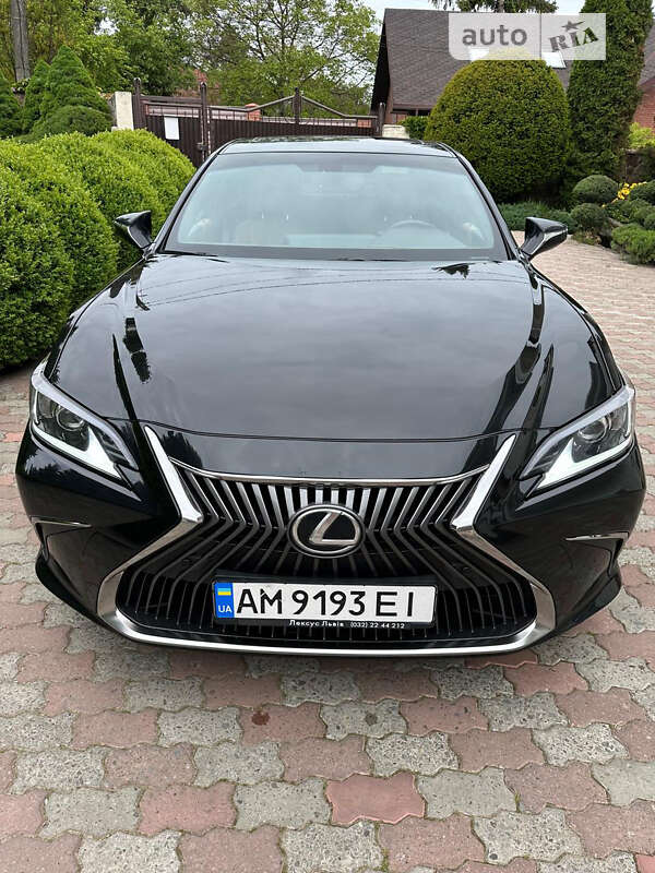 2019 lexus es 250
