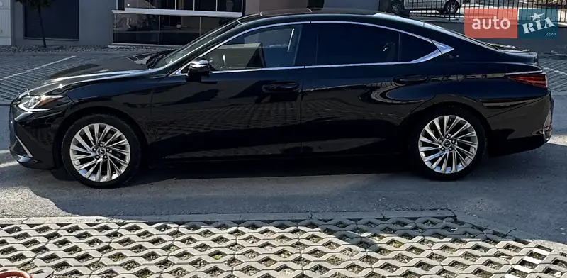 2019 lexus es 250