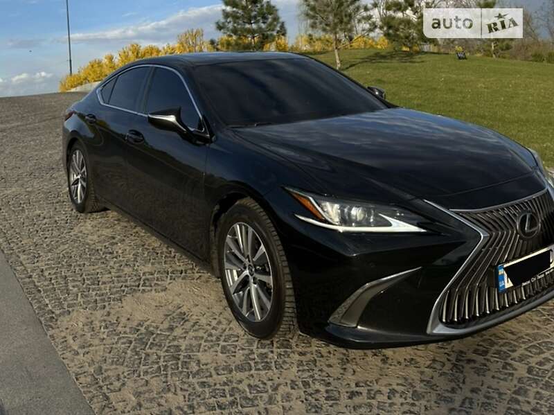 2019 lexus es 250