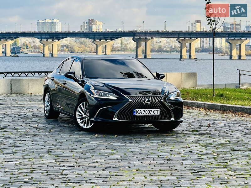 2019 lexus es 250
