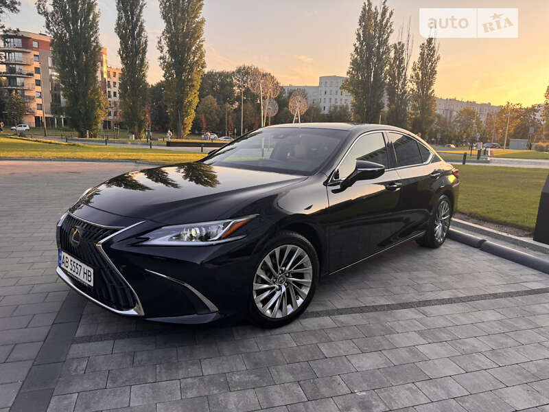 2022 lexus es 250